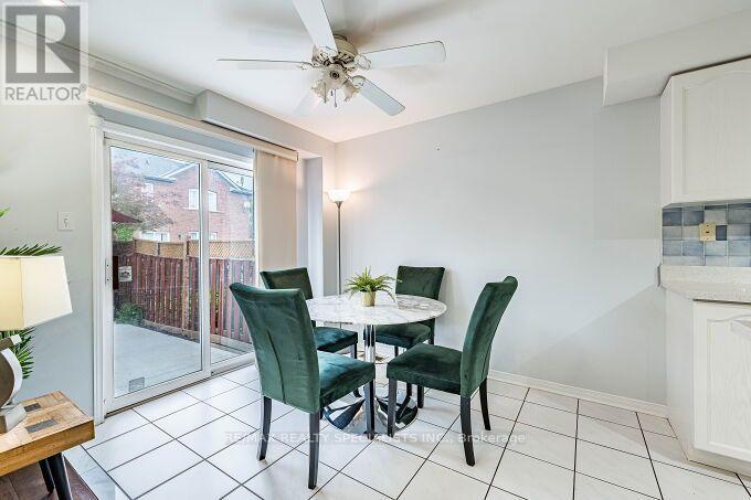 37 PEACHLEAF CRESCENT - Image 26