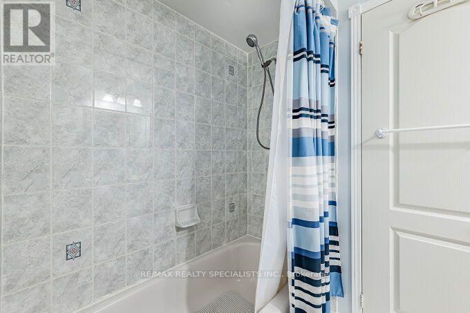 37 PEACHLEAF CRESCENT - 42