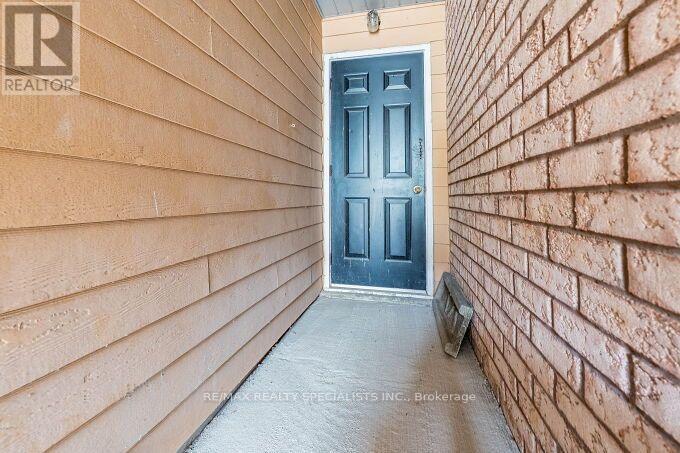 37 PEACHLEAF CRESCENT - Image 45