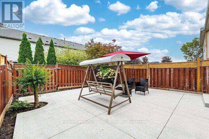 37 PEACHLEAF CRESCENT - 46