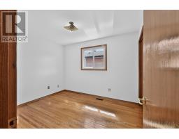 1633 Warren Drive, Mississauga, ON L4W2X1 Photo 14