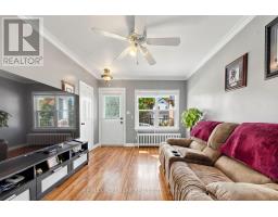 Living room - 26 Sixteenth Street, Toronto, ON M8V3J8 Photo 6