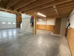 2 94 Industrial Road, Steinbach, MB R5G1W9 Photo 7