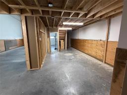 2 94 Industrial Road, Steinbach, MB R5G1W9 Photo 6