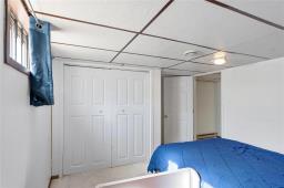 12 Richardson Avenue, Winnipeg, MB R2V2N2 Photo 23