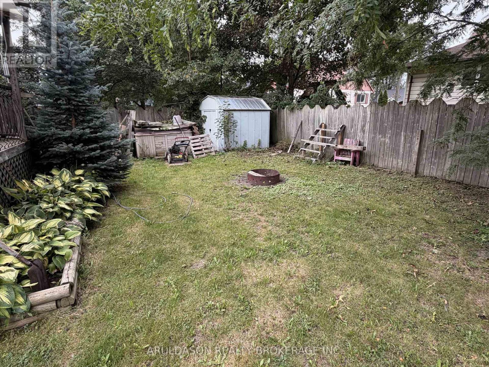 457 MONTCALM AVENUE - 15