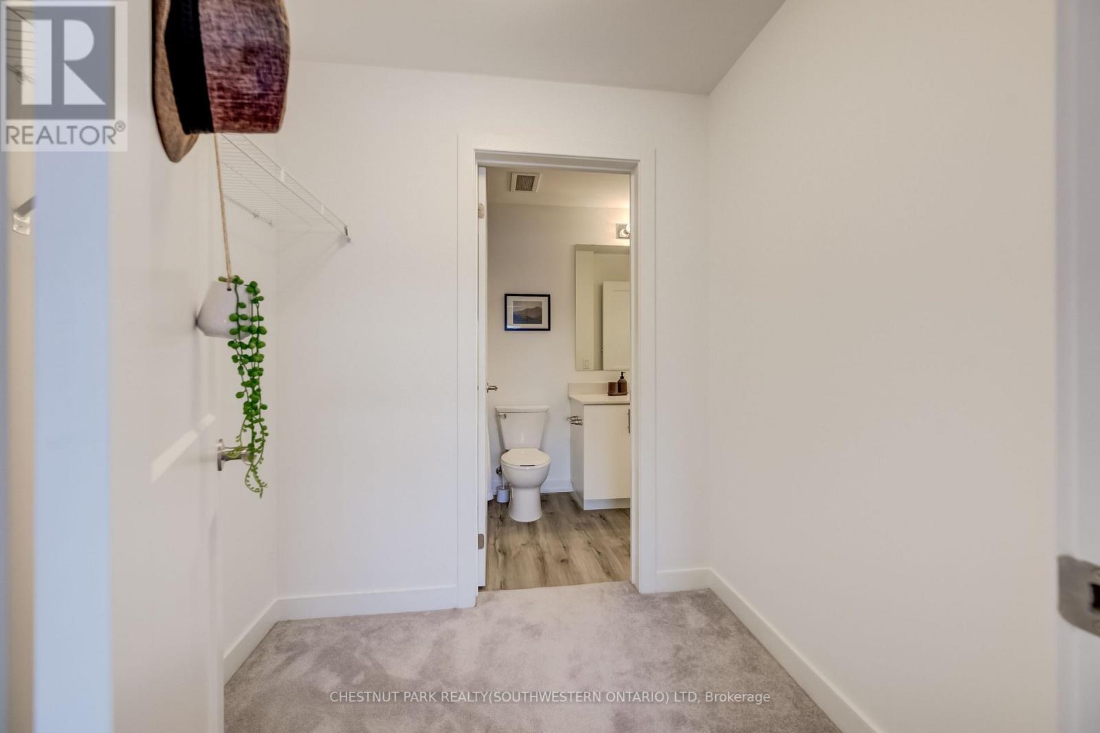 #510 247 NORTHFIELD DRIVE E - 15