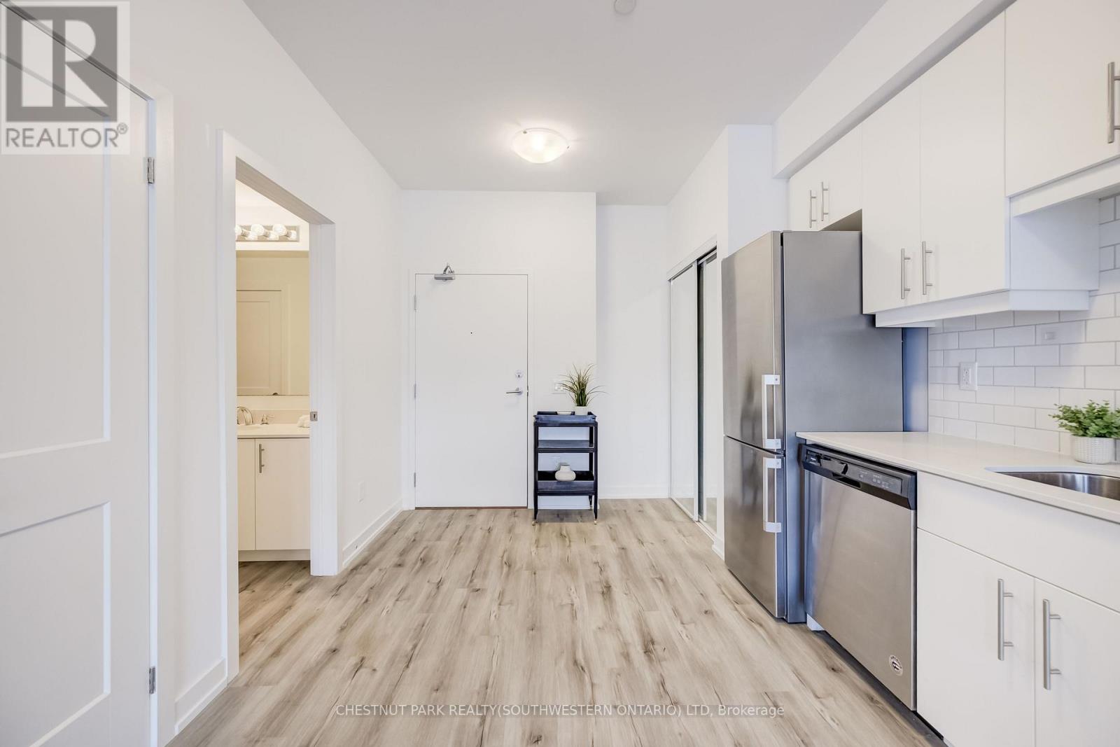 #510 247 Northfield Drive East, Waterloo, Ontario, N2L5J3, Waterloo, Ontario — photo 5 of 5