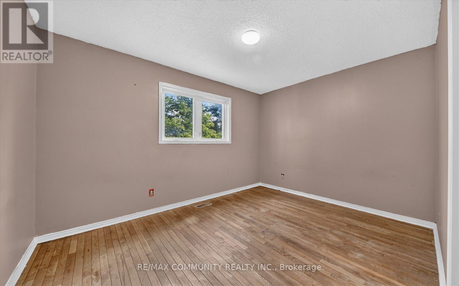 25 TANNER DRIVE - 22