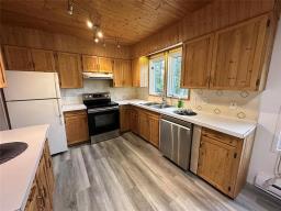 82075 44 Highway, Rennie, MB R0E1R0 Photo 13