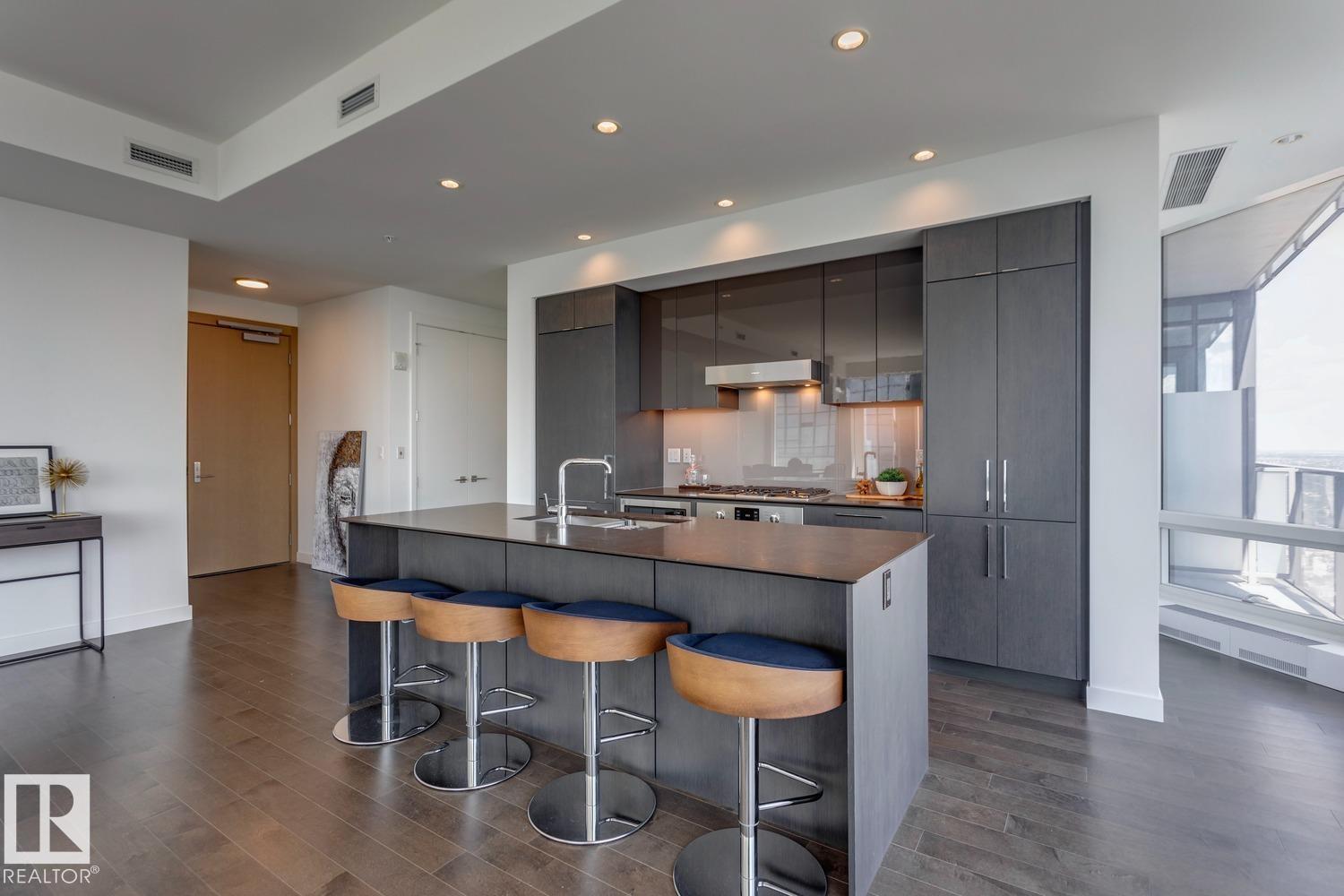 #4404 10360 102 ST NW - 11