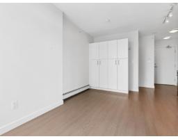 1413 13308 Central Avenue, Surrey, BC V3T0M4 Photo 6