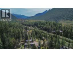 3070 Midnight Way, Squamish, BC V0N1T0 Photo 37