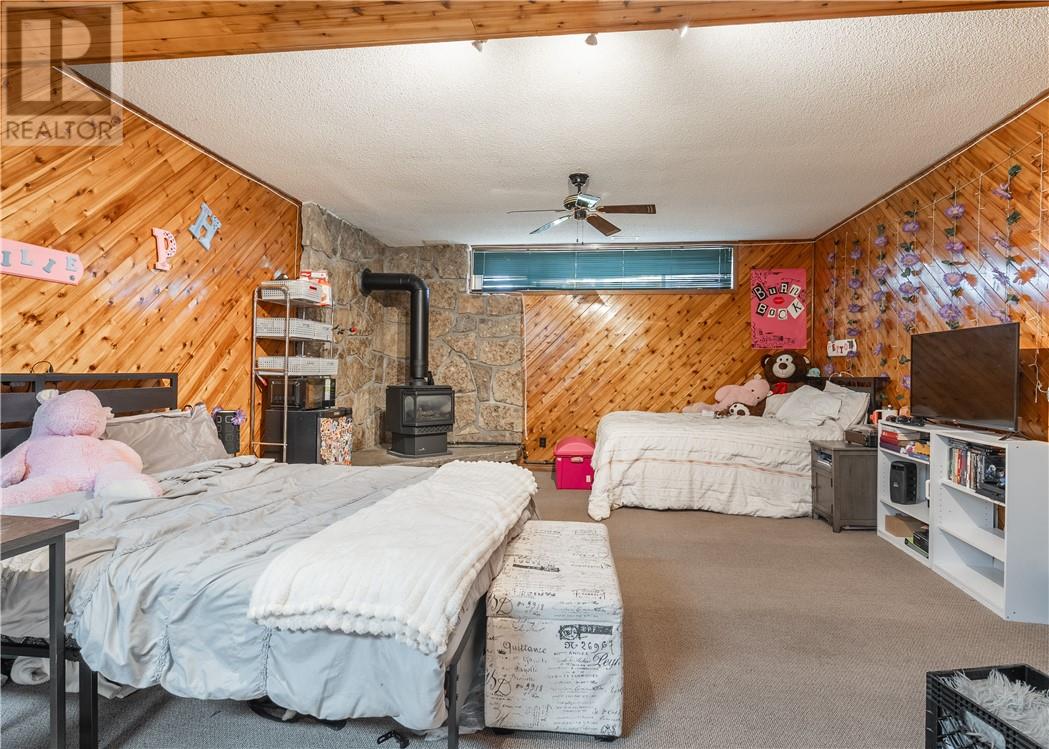 794 Auger Avenue - Image 25