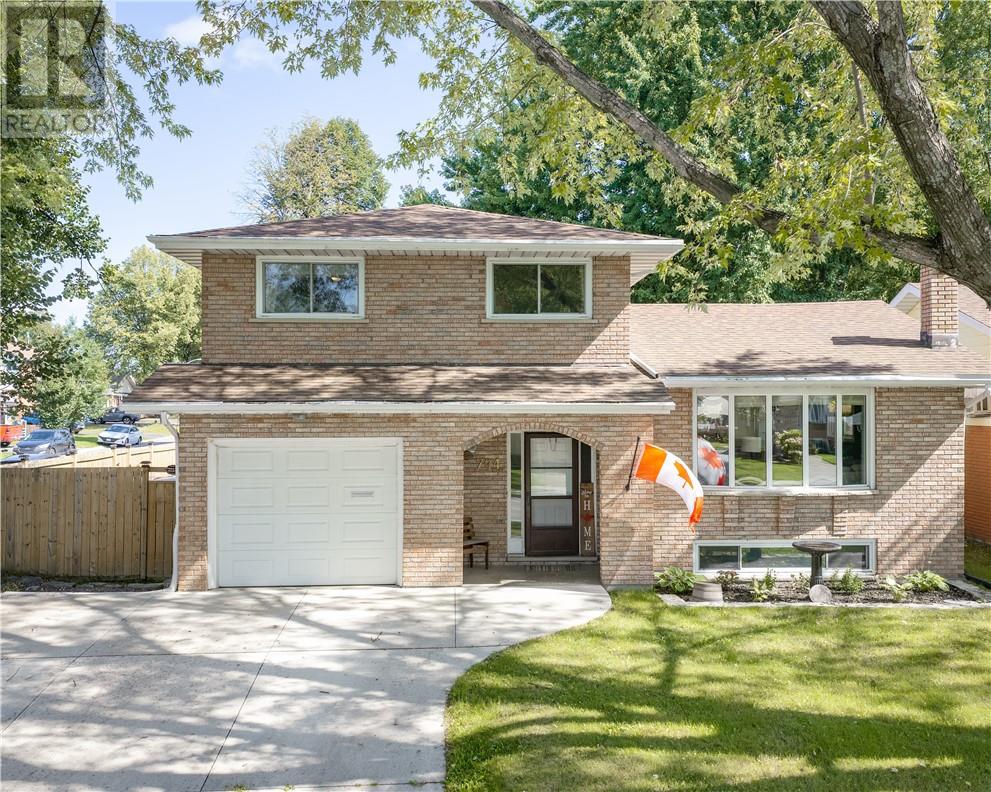 794 Auger Avenue - 33