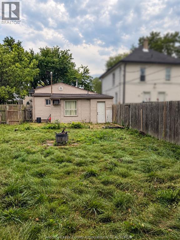 3553 KING STREET - 17