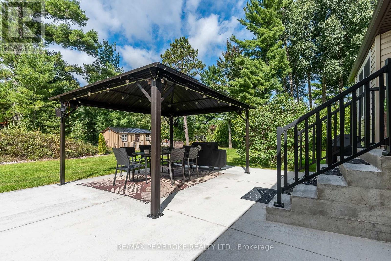 221 ORIOLE CRESCENT - Image 11