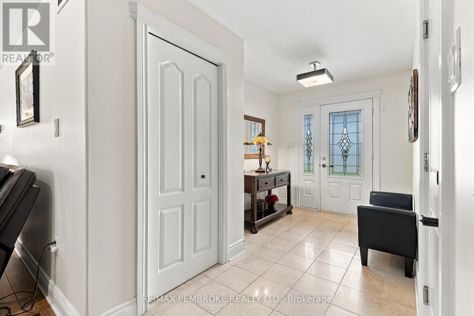 221 ORIOLE CRESCENT - Image 15
