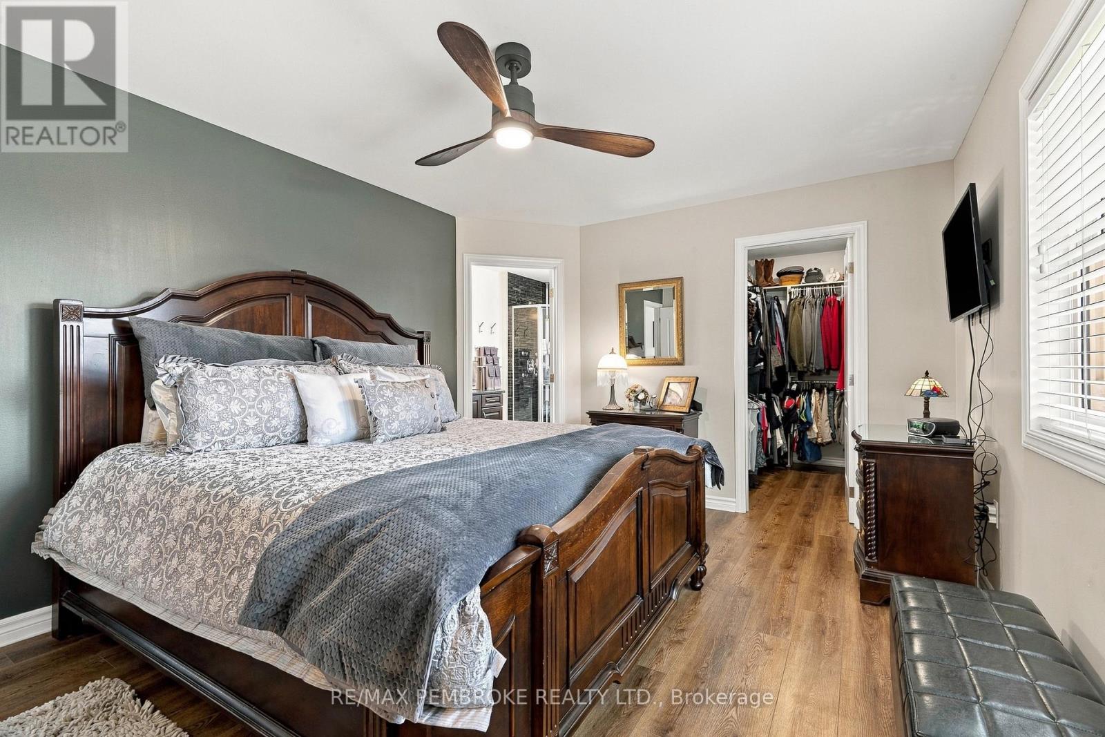 221 ORIOLE CRESCENT - Image 30