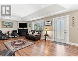 221 Oriole Crescent, Petawawa, ON K8H0A7 Photo 18