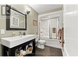 221 Oriole Crescent, Petawawa, ON K8H0A7 Photo 32