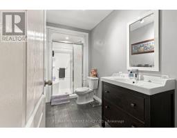 221 Oriole Crescent, Petawawa, ON K8H0A7 Photo 44