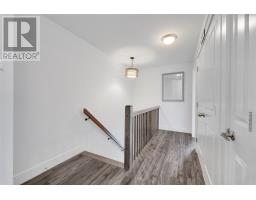 46 Henry Larsen Street thumbnail 12