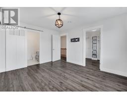 46 Henry Larsen Street thumbnail 13