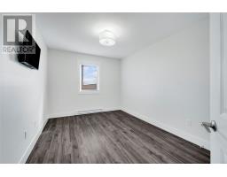46 Henry Larsen Street thumbnail 17