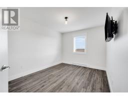 46 Henry Larsen Street thumbnail 18
