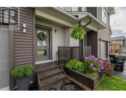 46 Henry Larsen Street thumbnail 2