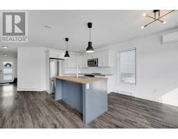 46 Henry Larsen Street thumbnail 7
