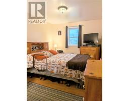 41 Pleasant Avenue thumbnail 12