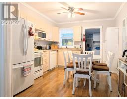 41 Pleasant Avenue thumbnail 6