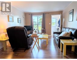 41 Pleasant Avenue thumbnail 8