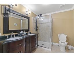 99 Bonaventure Avenue thumbnail 34