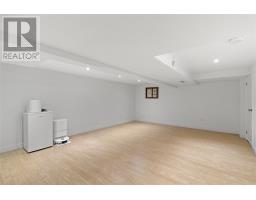 99 Bonaventure Avenue thumbnail 36