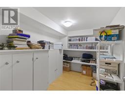 99 Bonaventure Avenue thumbnail 38
