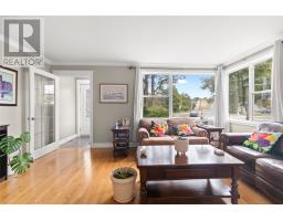 99 Bonaventure Avenue thumbnail 9