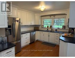 31 Parkwood Drive, Tillsonburg, ON N4G2B7 Photo 10
