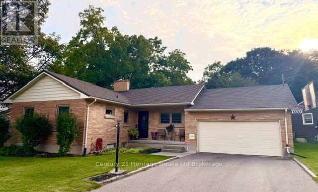 31 PARKWOOD DRIVE - 3