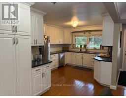 31 Parkwood Drive, Tillsonburg, ON N4G2B7 Photo 9