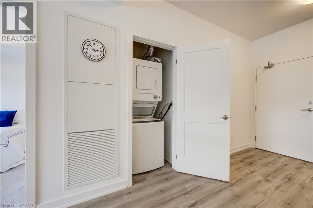 247 Northfield Drive East — photo 18