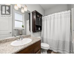 Kitchen - 9741 Crimson Road, Lake Country, BC V4V2S1 Photo 17