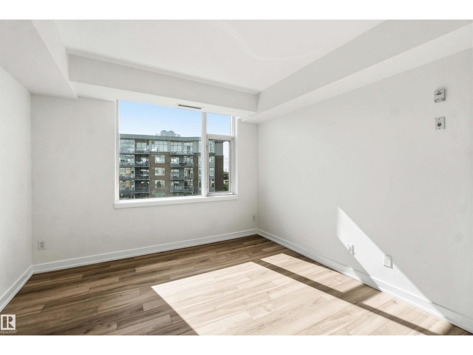 #504 2510 109 ST NW - 36