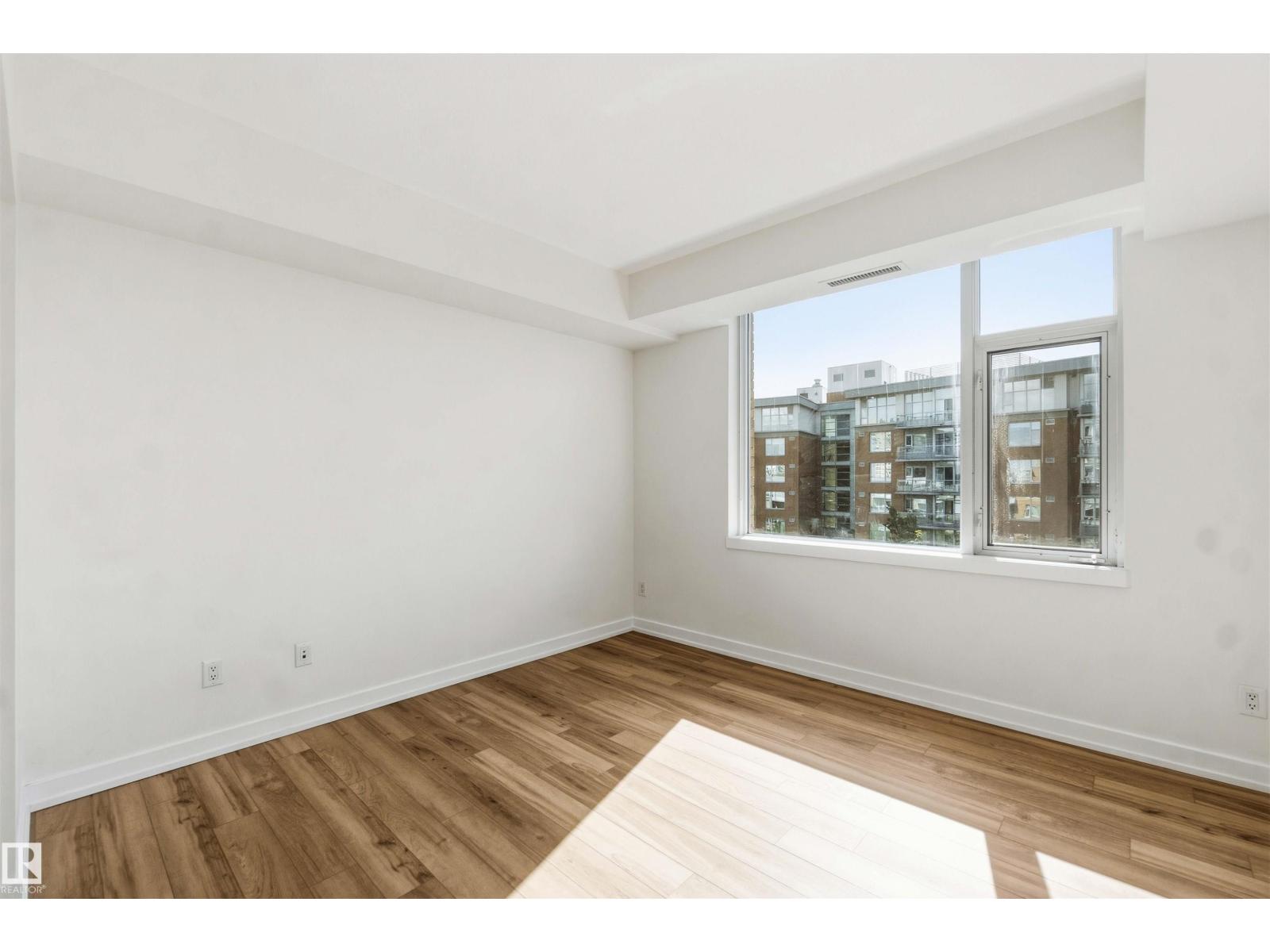 #504 2510 109 ST NW - 31