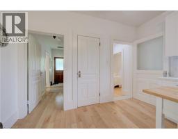 25 Central Street, Waterloo, ON N2L3A5 Photo 25