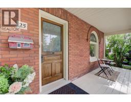 4pc Bathroom - 25 Central Street, Waterloo, ON N2L3A5 Photo 7