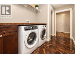Family room - 203 Hillcrest Boulevard, Strathmore, AB T1P0A3 Photo 15