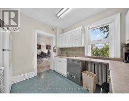 15 Cork Street E, Guelph, ON N1H2W7 Photo 12